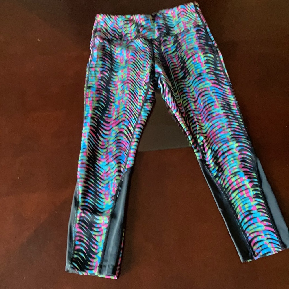 Nike Dr-Fit Crop with Mesh Work Out Pants